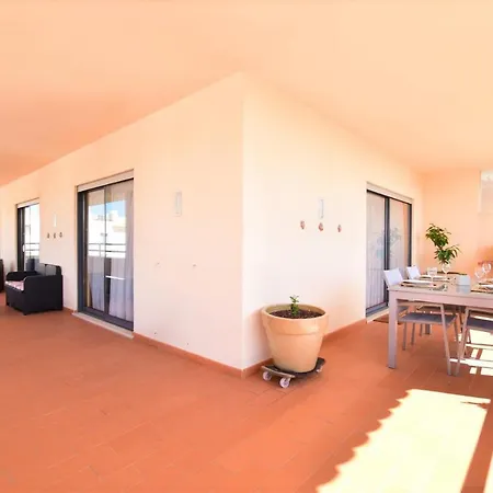 50 Penthouse Seaview Swimming Pool New Town شقة