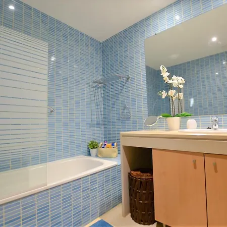 50 Penthouse Seaview Swimming Pool New Town *